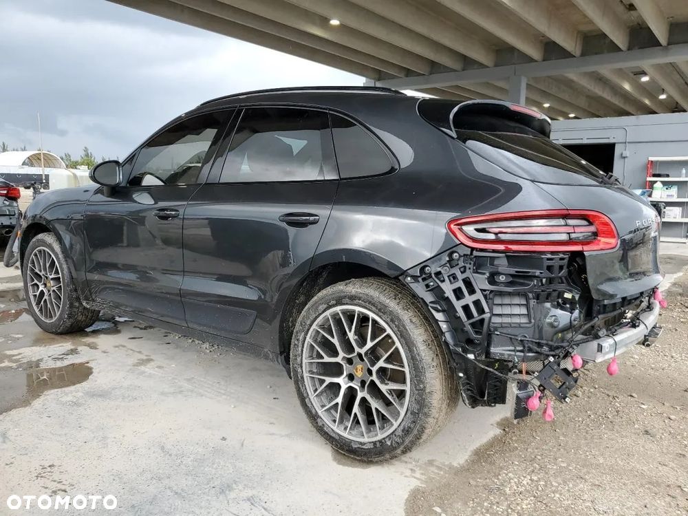Porsche Macan - 4