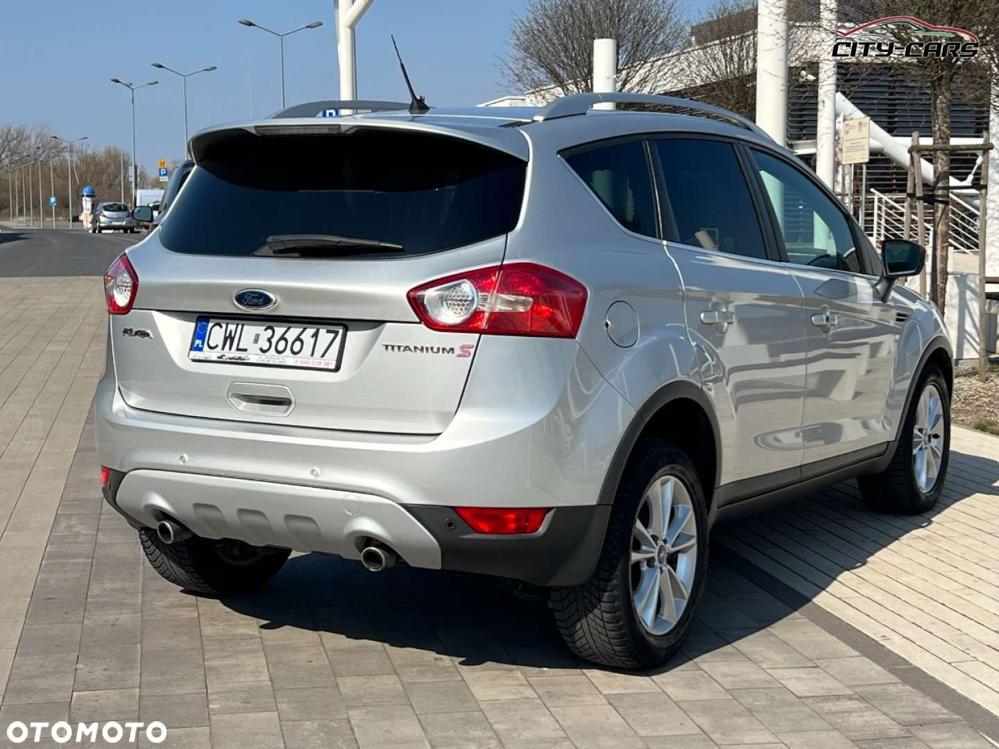 Ford Kuga - 27