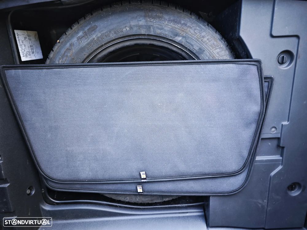 VW Passat Variant 1.6 TDI Confortline Navig - 8