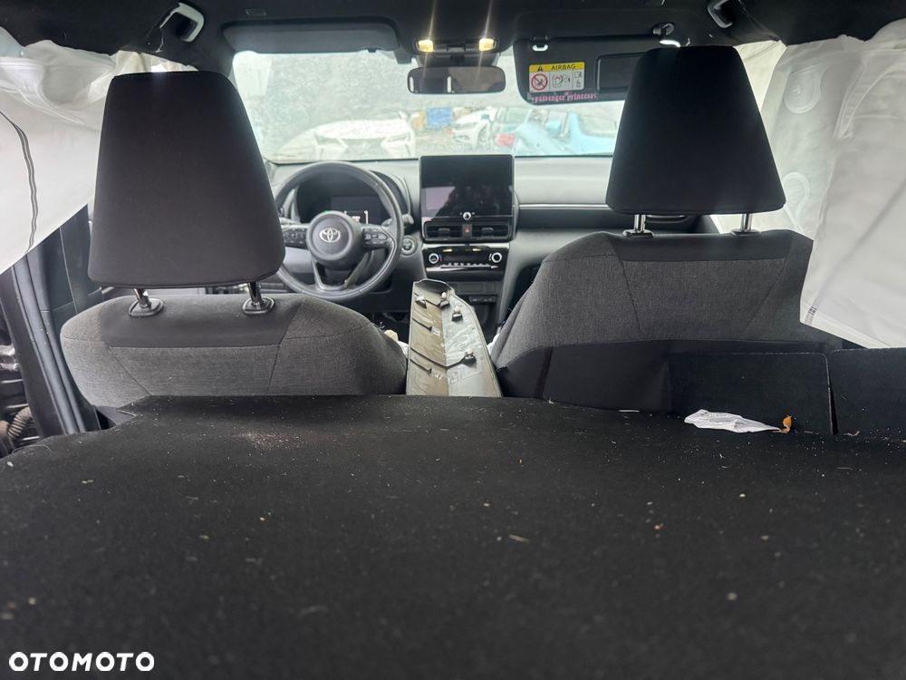 Toyota Yaris Cross Hybrid 1.5 Comfort - 23