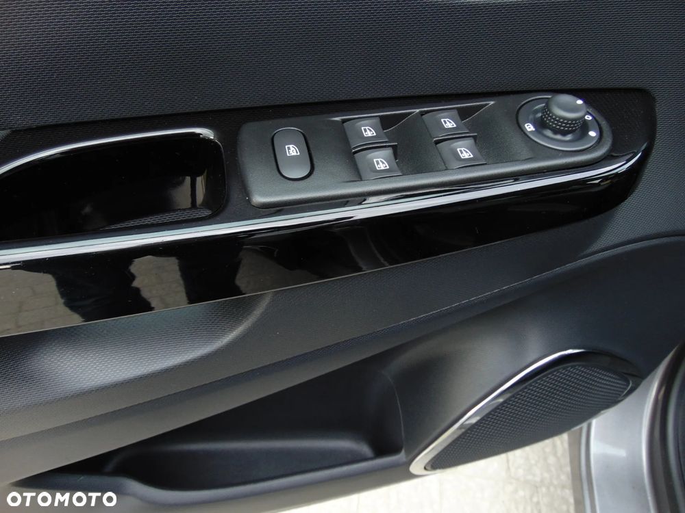 Renault Captur (ENERGY) TCe 90 INTENS - 18