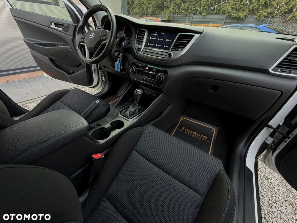 Hyundai Tucson blue 1.7 CRDi 2WD DCT Premium - 16