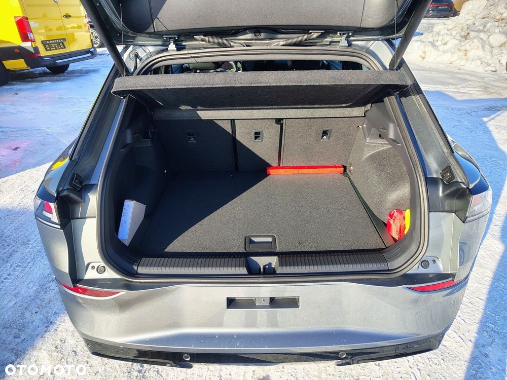 Volkswagen T-Roc - 11