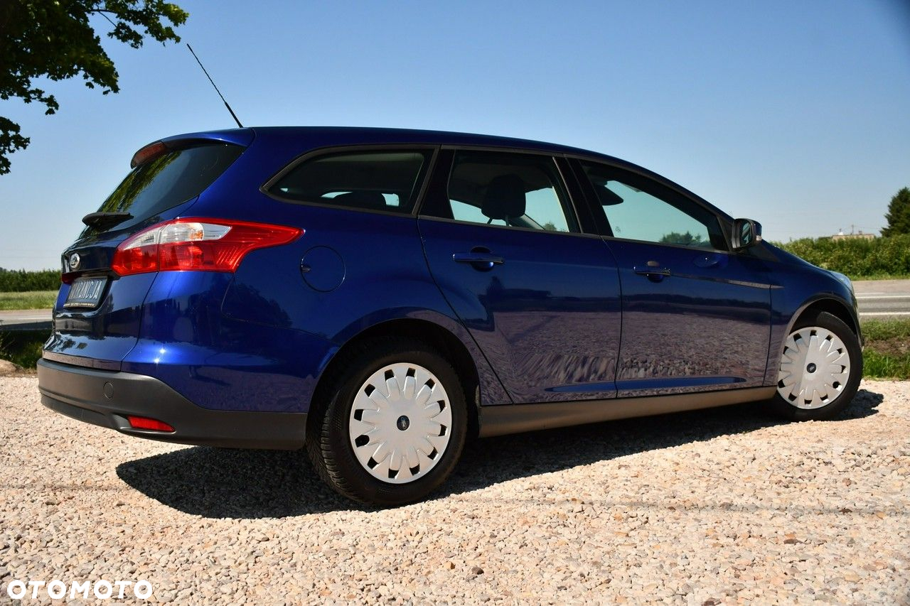 Ford Focus Turnier 1.6 TDCi ECOnetic 99g Start-Stopp-Sy SYNC Edition - 16