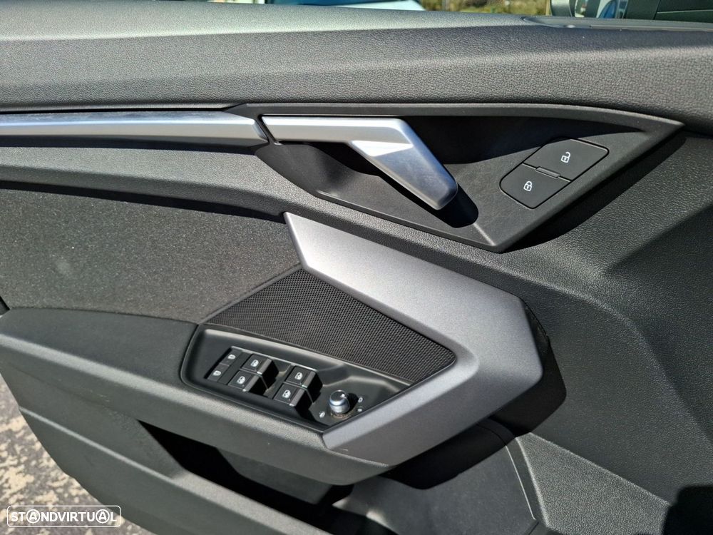 Audi A3 Sportback 30 TFSI Advanced S tronic - 22