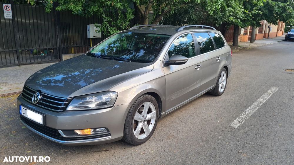 Volkswagen Passat 2.0 TDI BlueMotion Technology DSG Comfortline - 3