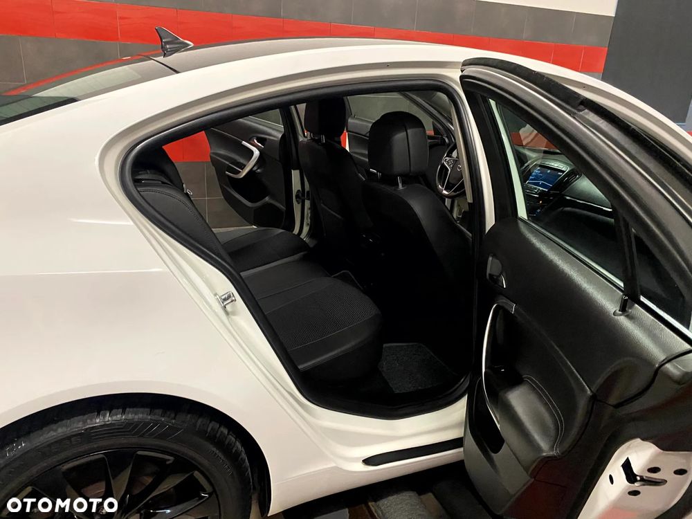 Opel Insignia 1.4 T Cosmo S&S - 22