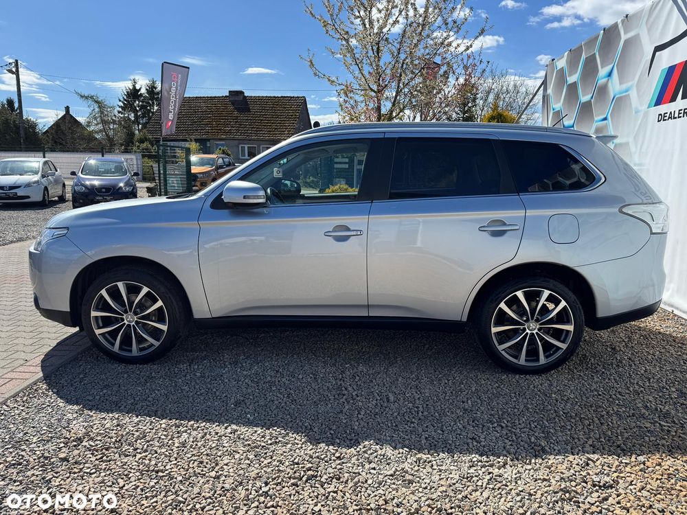 Mitsubishi Outlander 2.0 Intense + 2WD - 7