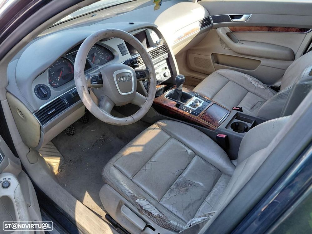 FAROL DIREITO AUDI A6 BERLINA 4F2 - 5