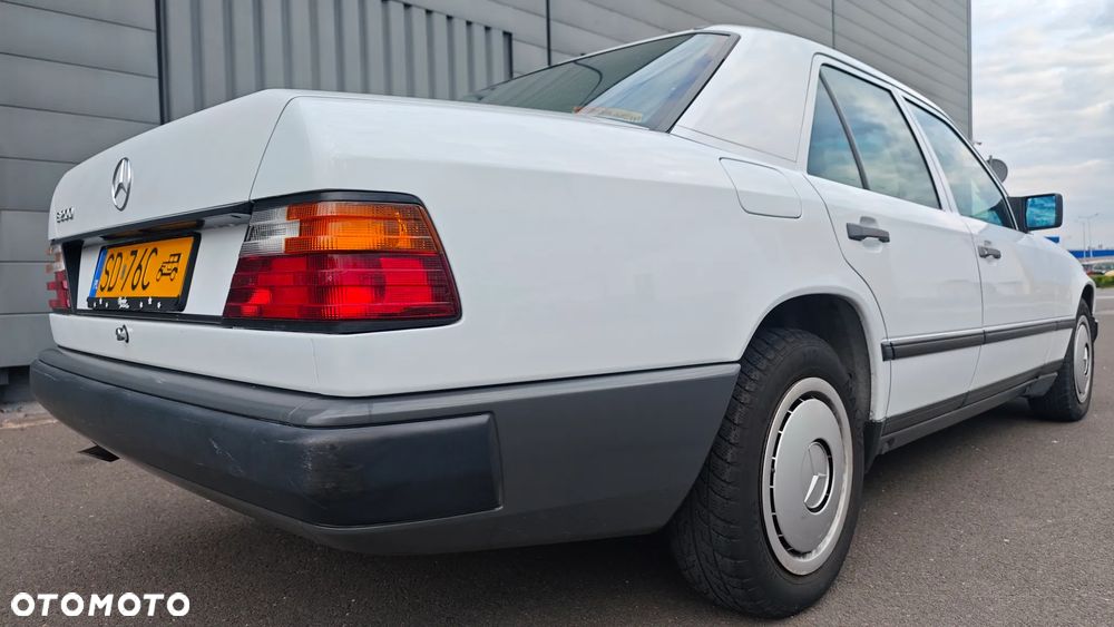 Mercedes-Benz Klasa E - 3