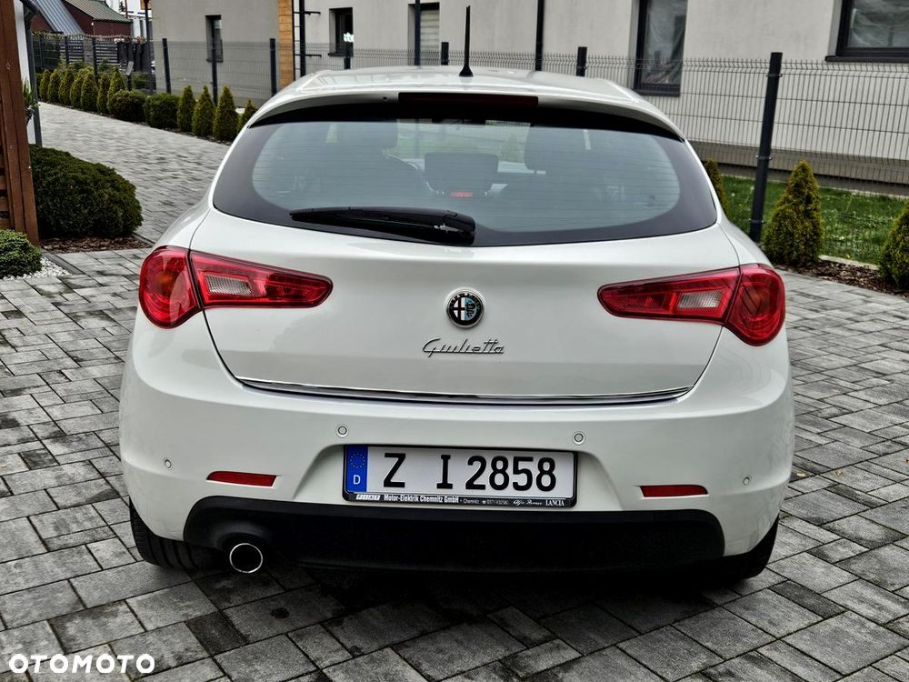 Alfa Romeo Giulietta 1.4 TB 16V Turismo - 9
