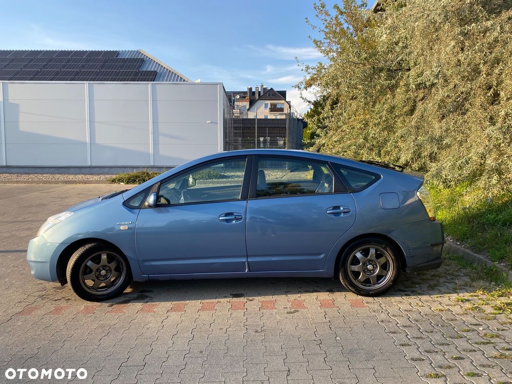 Toyota Prius 1.5 VVT-i Sol - 6