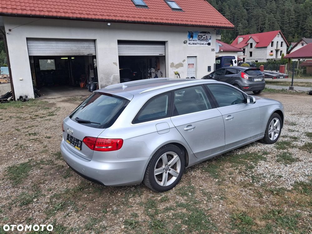 Audi A4 Avant 2.0 TDI DPF quattro Attraction - 5