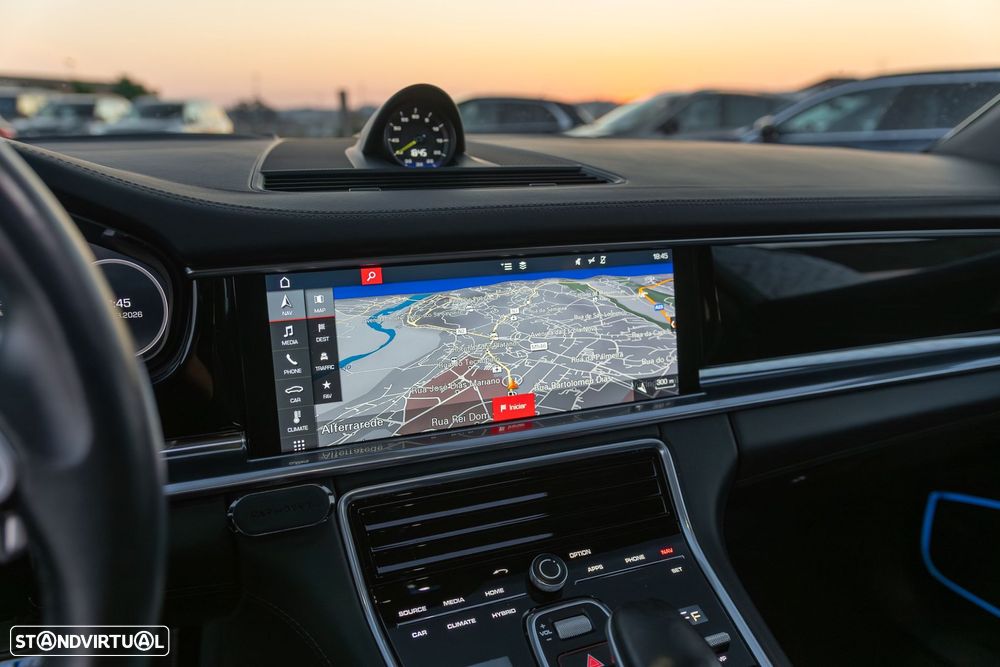 Porsche Panamera Sport Turismo 4 E-Hybrid - 27