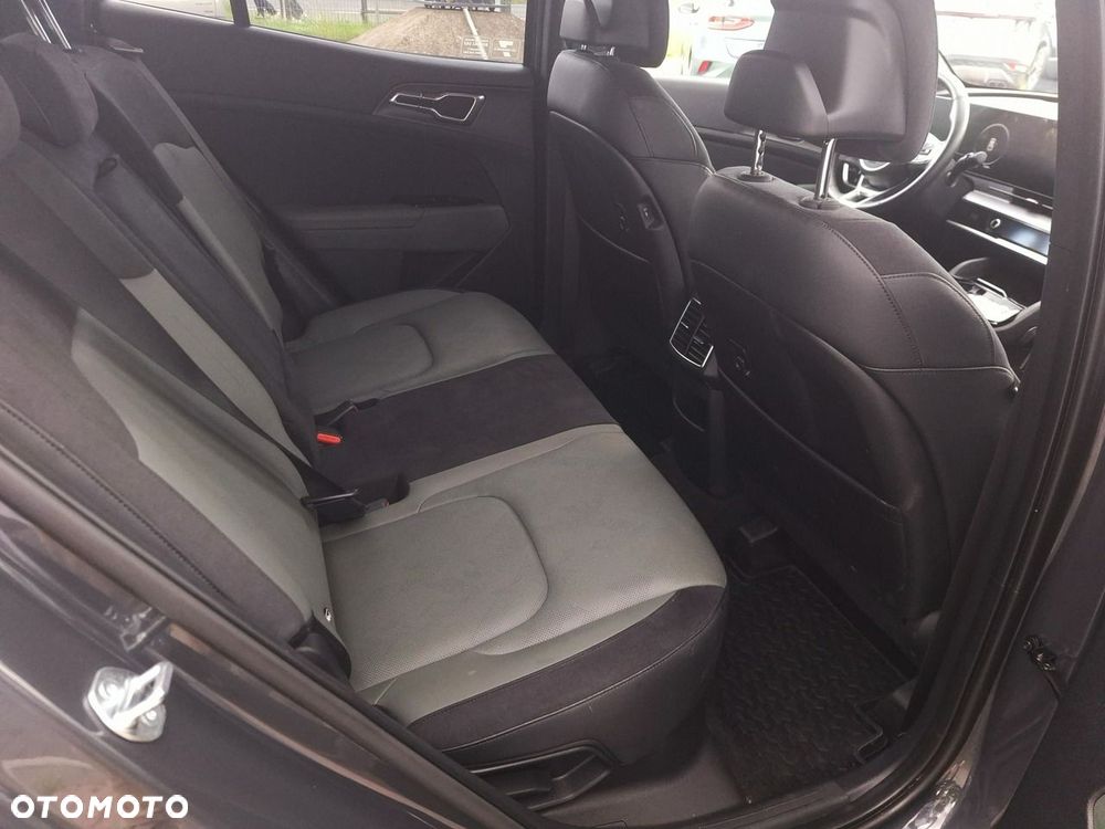 Kia Sportage 1.6 T-GDI HEV Anniversary 2WD - 27
