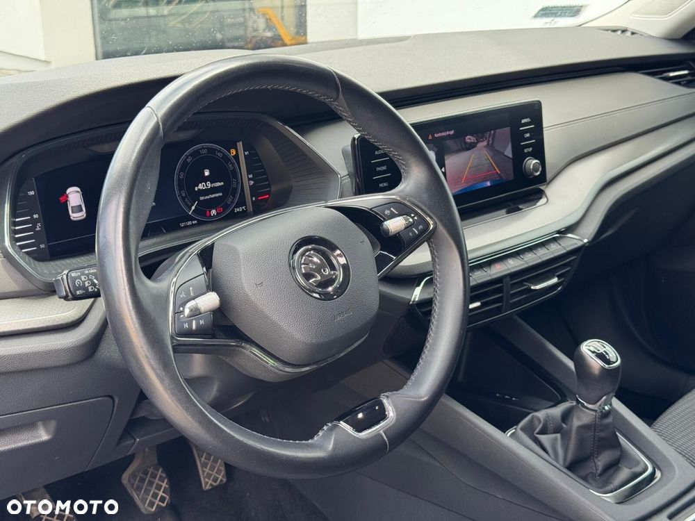 Skoda Octavia 1.5 TSI GPF ACT Ambition - 6