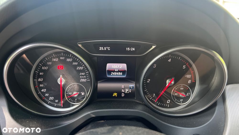 Mercedes-Benz CLA Shooting Brake 200 d 7G-DCT SCORE - 8