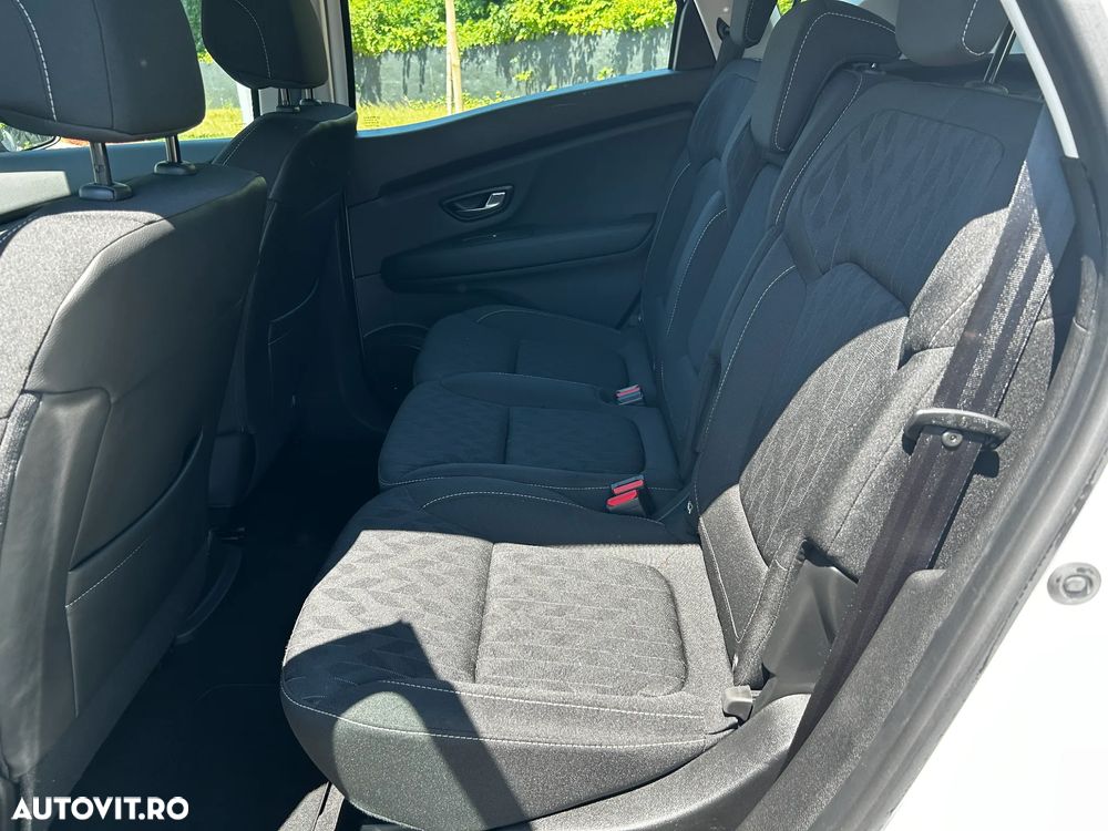 Renault Scenic - 11
