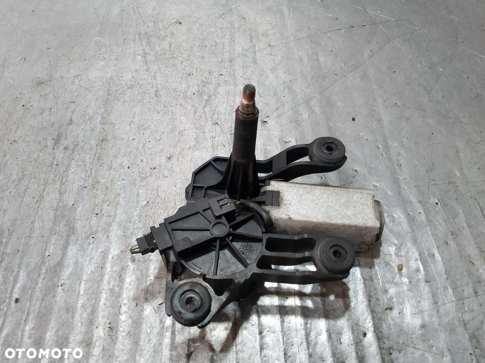 SILNICZEK WYCIERACZKI TYŁ FIAT FIORINO III 1356022080 1.3 JTD - 1