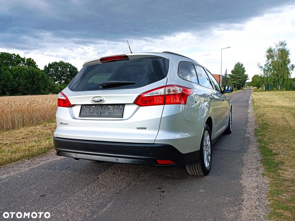 Ford Focus 1.6 TDCi DPF SYNC Edition - 34