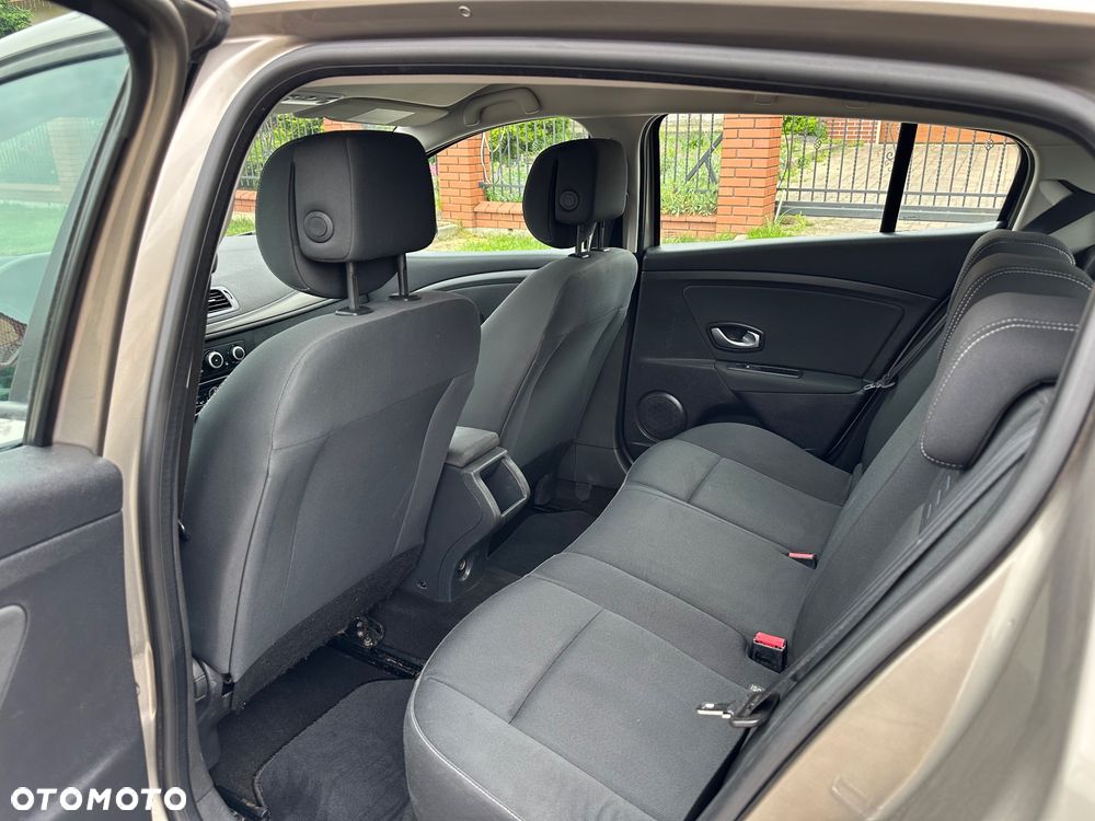 Renault Megane 1.6 16V Expression - 11