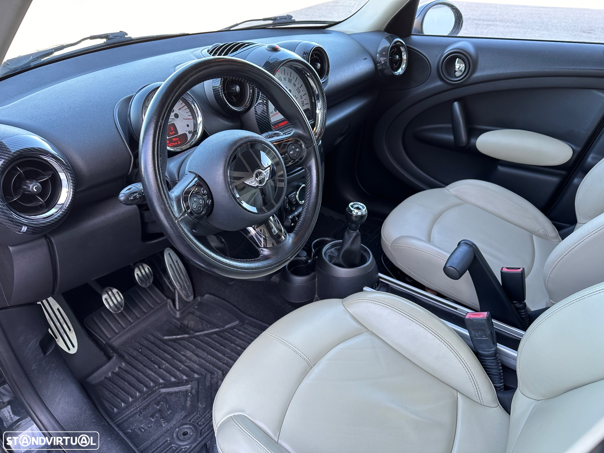 MINI Countryman Cooper D ALL4 - 13