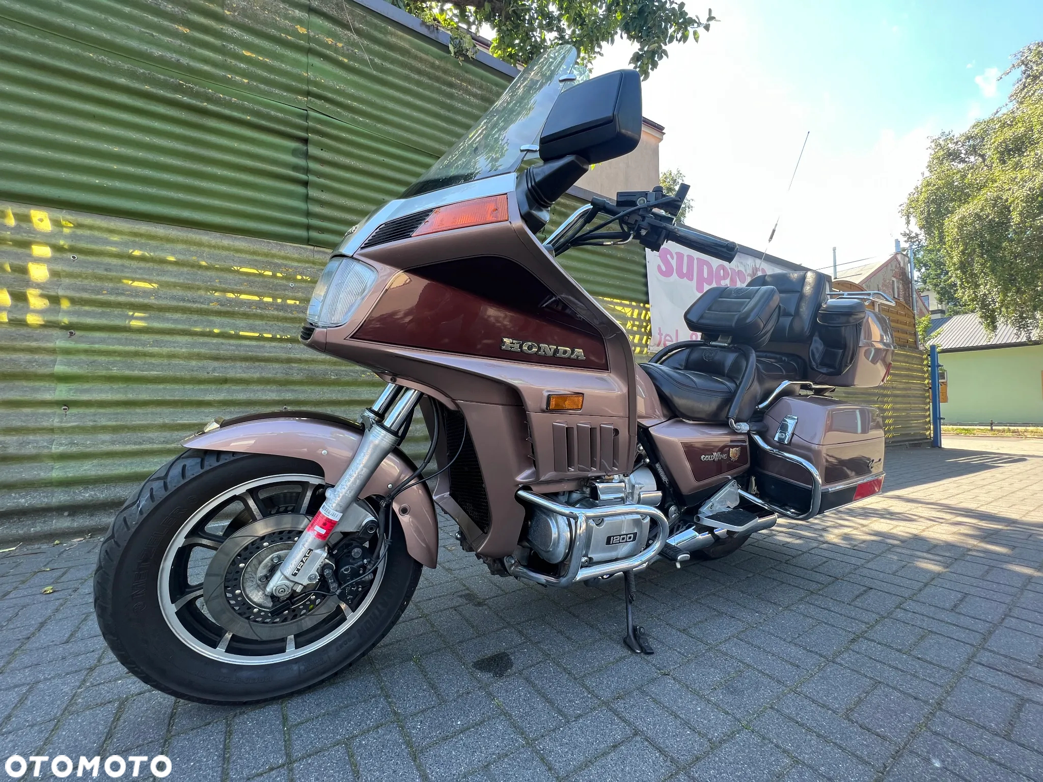 Honda GL - 10