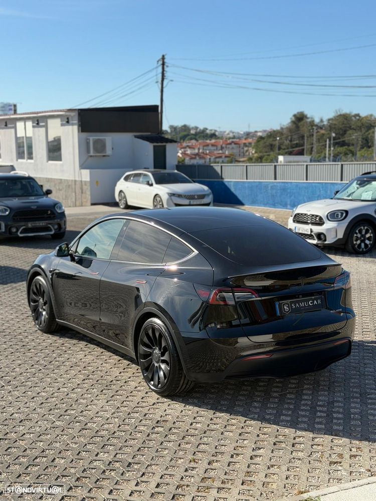 Tesla Model Y Performance Dual Motor AWD - 21