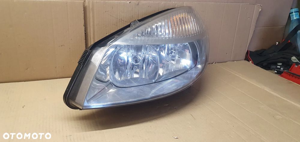 Lampa lewy przód przednia lewa Renault Scenic II - 4
