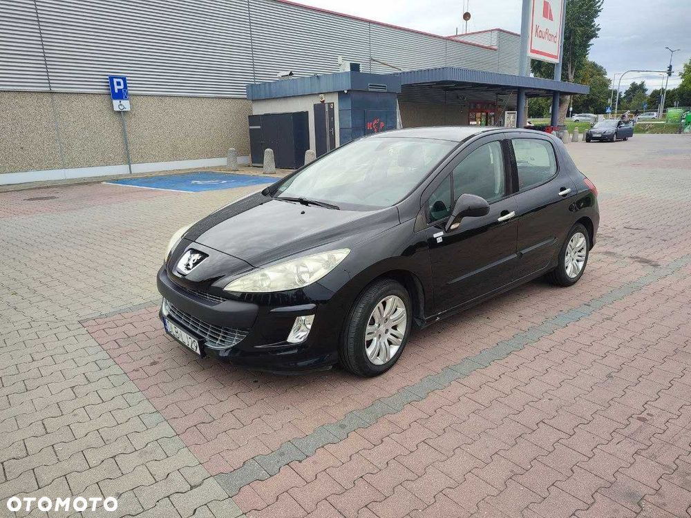 Peugeot 308 - 8