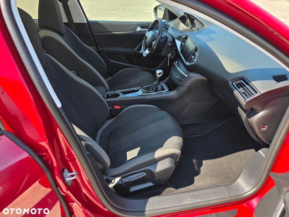 Peugeot 308 1.2 PureTech Style S&S - 29