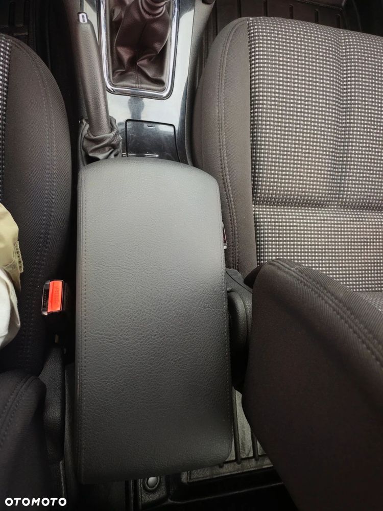 Peugeot 407 - 31