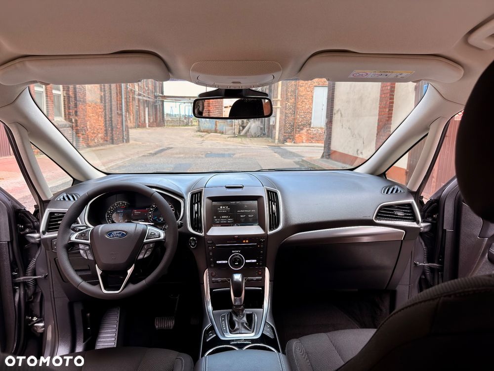 Ford S-Max 2.0 TDCi 4WD Titanium PowerShift - 23