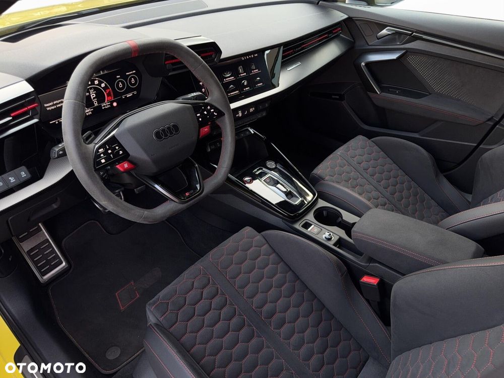 Audi RS3 Sportback - 11