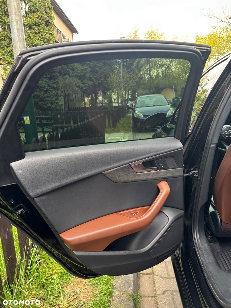 Audi A4 Limousine 2.0 TFSI ultra S tronic sport - 16