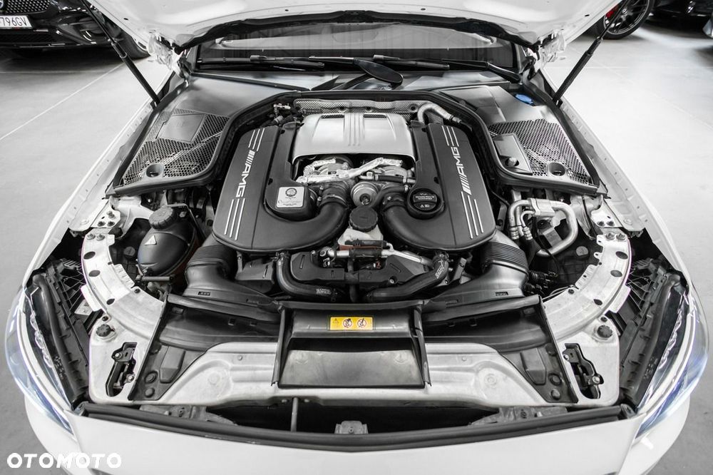 Mercedes-Benz Klasa C AMG 63 AMG Speedshift MCT 9G - 17
