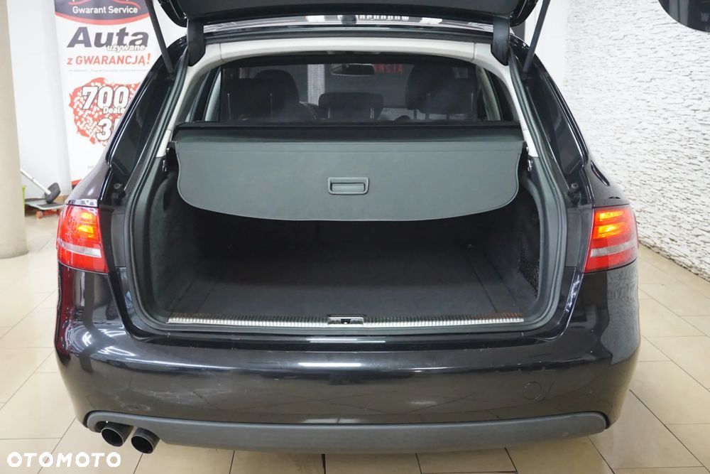 Audi A4 Avant 2.0 TDI DPF Ambiente - 15