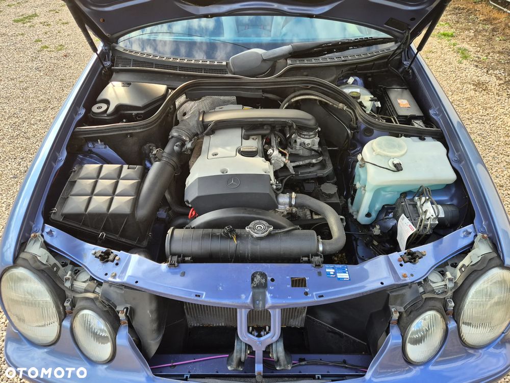 Mercedes-Benz CLK - 23