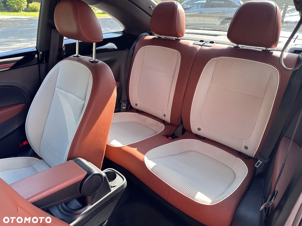 Volkswagen Beetle 2.0 TSI Sport DSG - 24