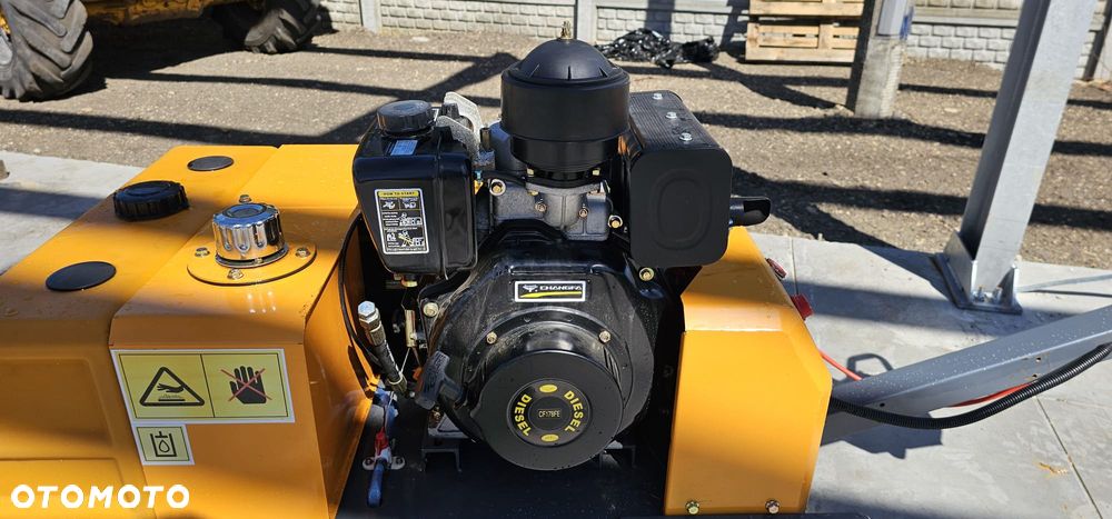 Walec wibracyjny starvox bomag - 5