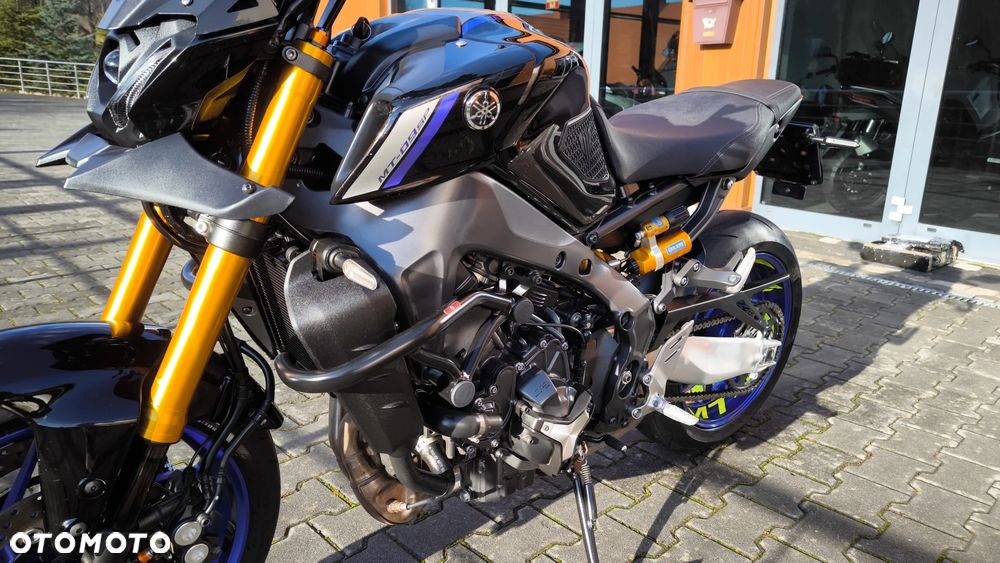 Yamaha MT - 12