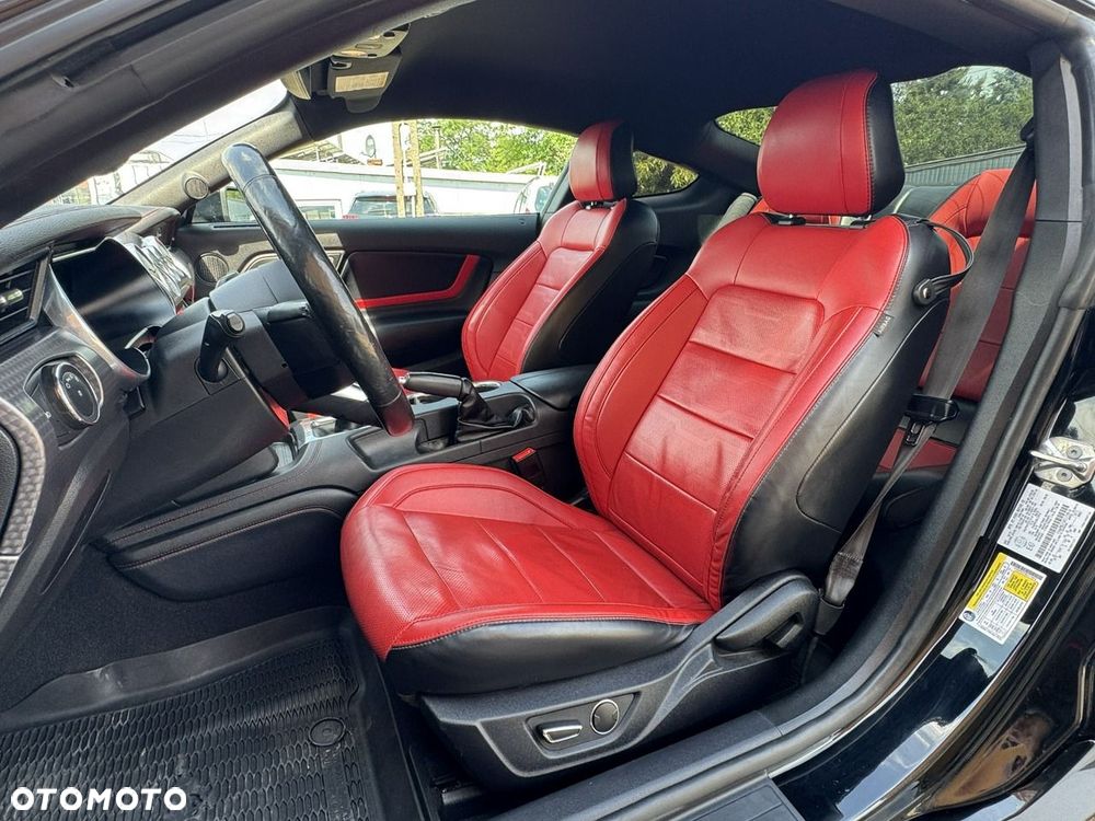 Ford Mustang - 18