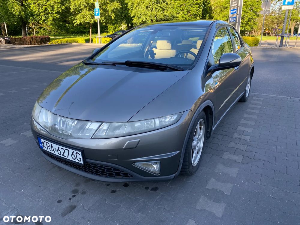 Honda Civic 1.8 Executive - 1