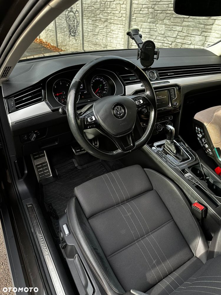Volkswagen Passat Alltrack - 9