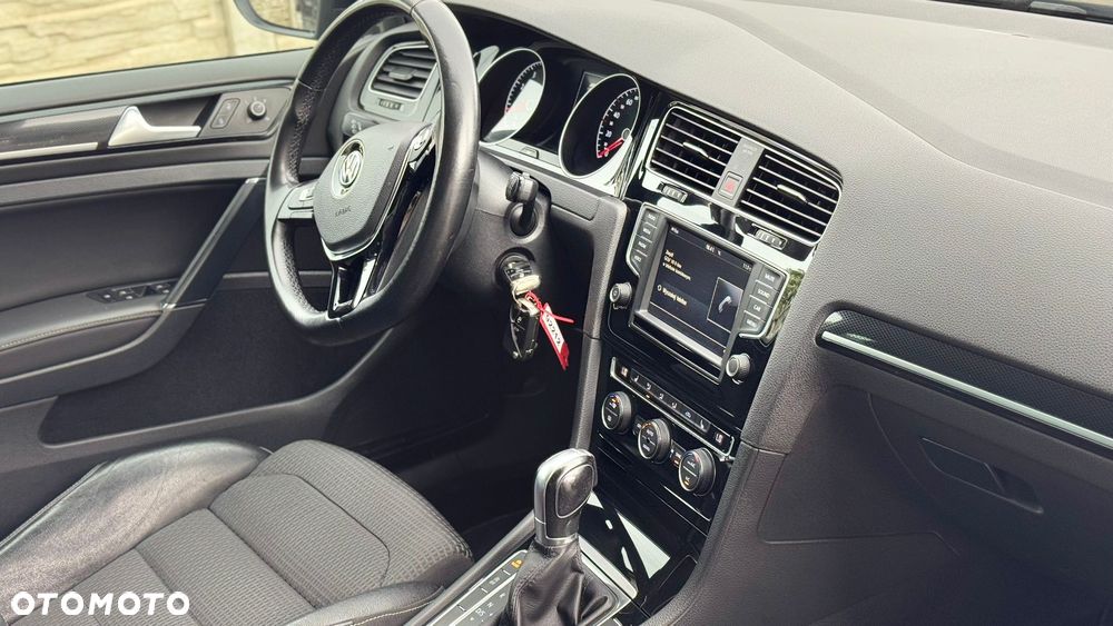 Volkswagen Golf 1.4 TSI ACT BlueMotion Technology DSG Highline - 26