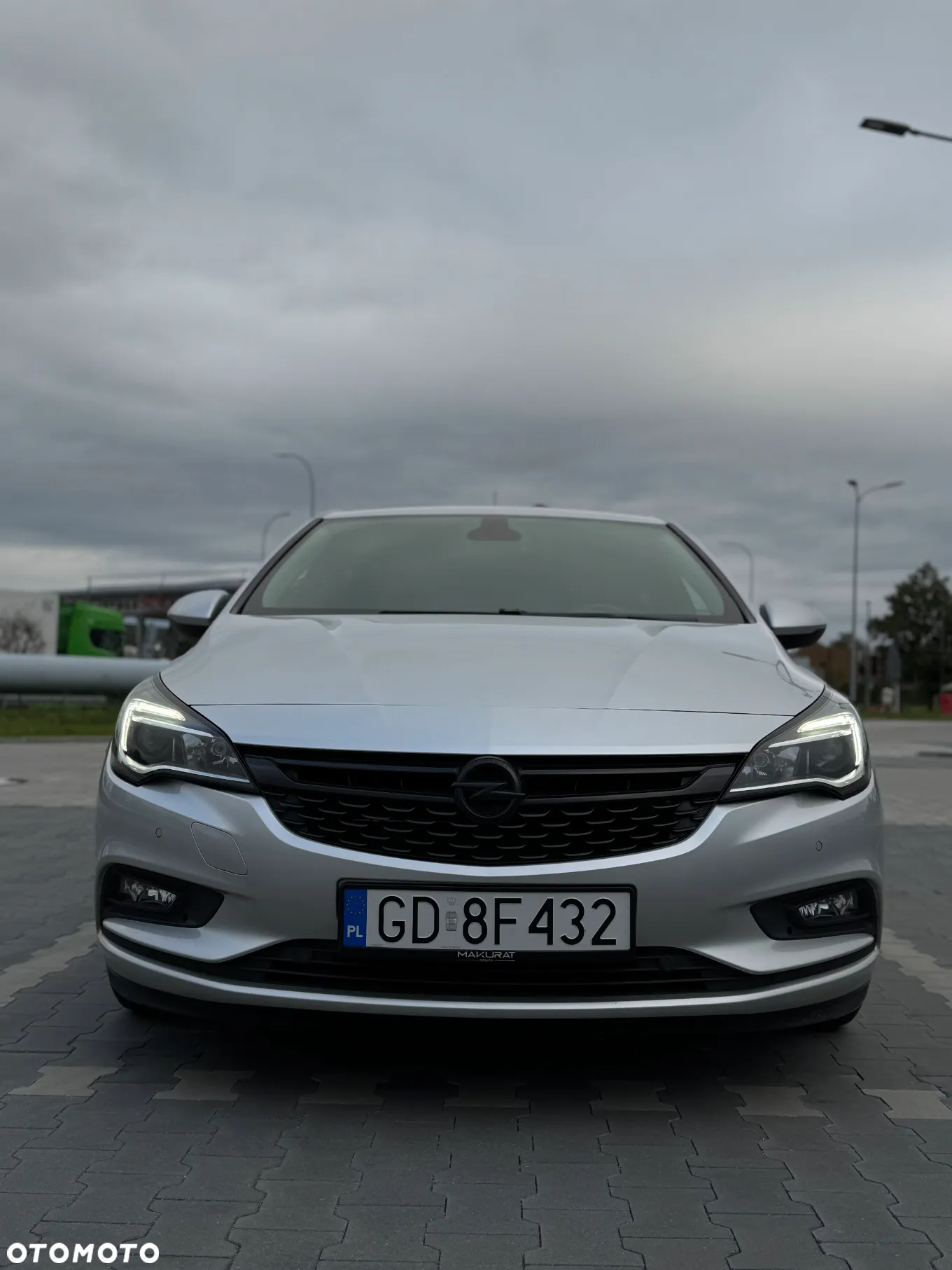 Opel Astra V 1.4 T Elite S&S - 4