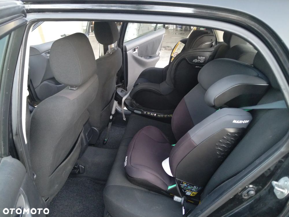 Toyota Corolla 1.6 VVT-i Sol - 13
