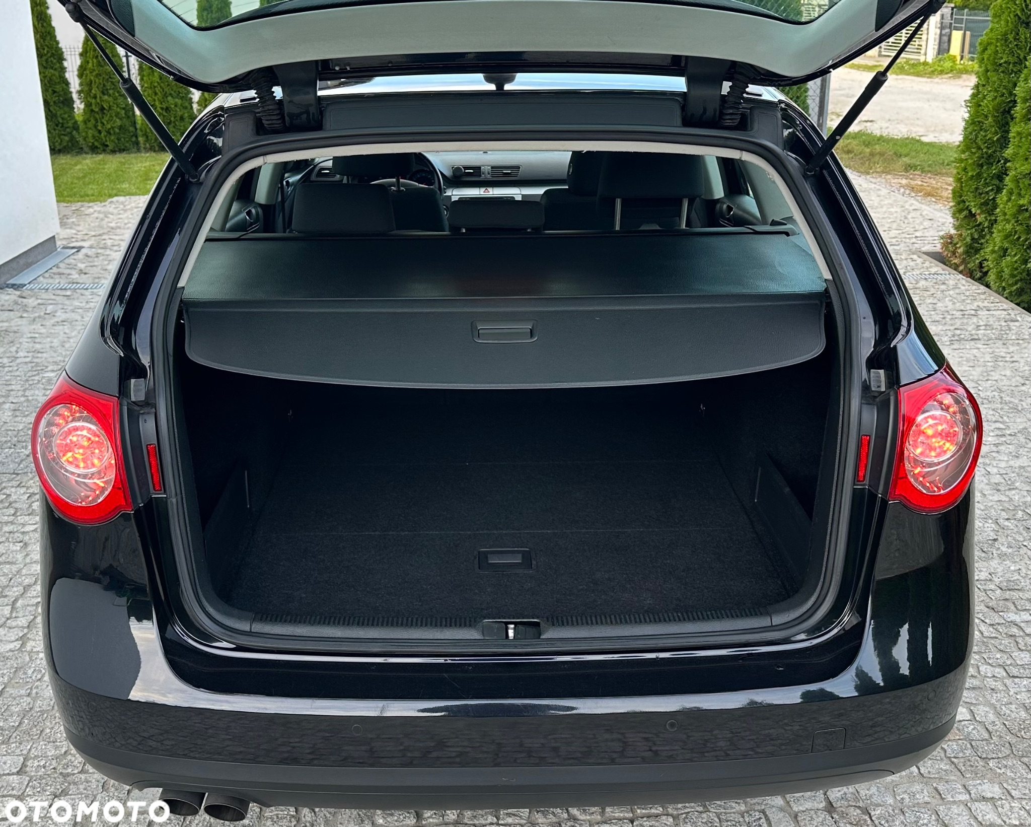 Volkswagen Passat 2.0 TDI Comfortline - 11