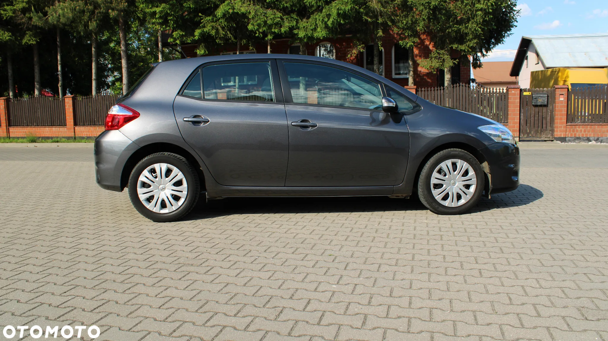 Toyota Auris 1.6 Premium - 3
