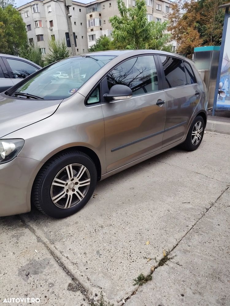 Volkswagen Golf Plus 1.6 Comfortline - 12